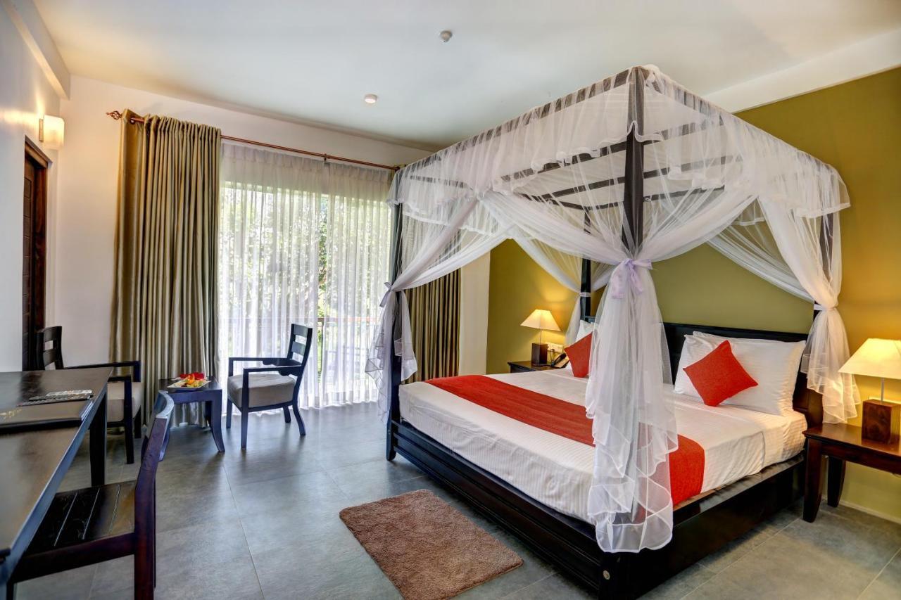 Tropical Life Resort And Spa 담불라 외부 사진