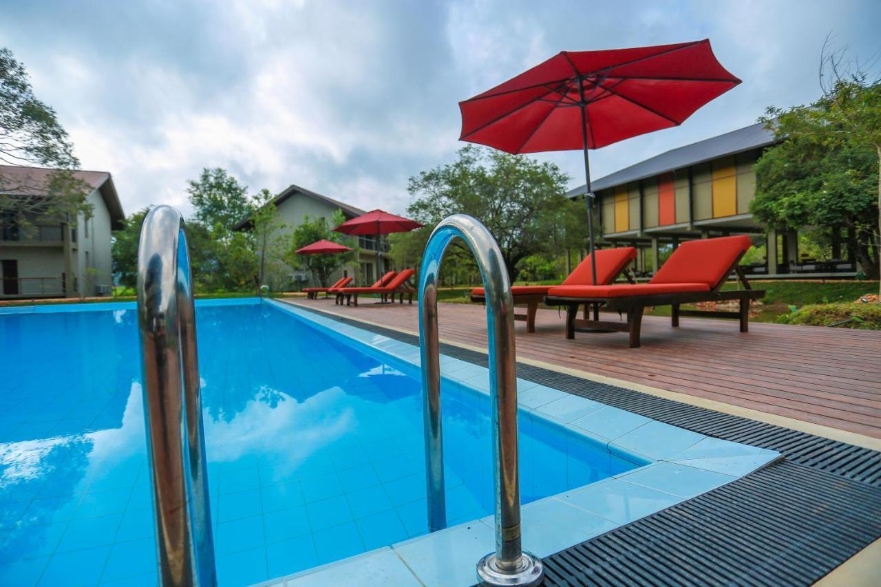 Tropical Life Resort And Spa 담불라 외부 사진