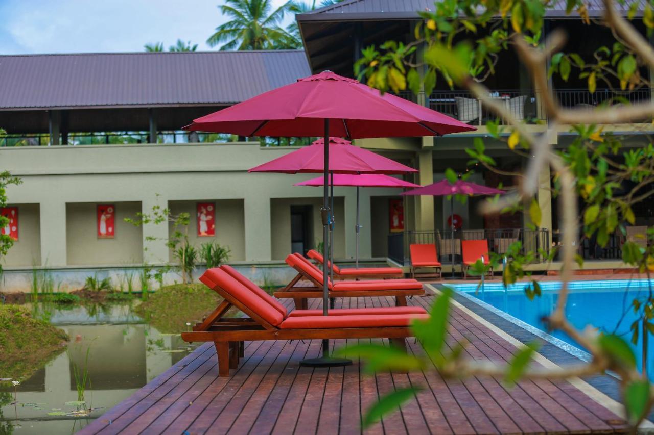 Tropical Life Resort And Spa 담불라 외부 사진