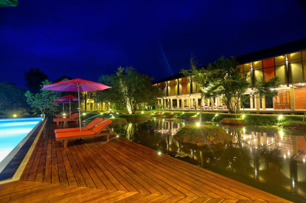 Tropical Life Resort And Spa 담불라 외부 사진