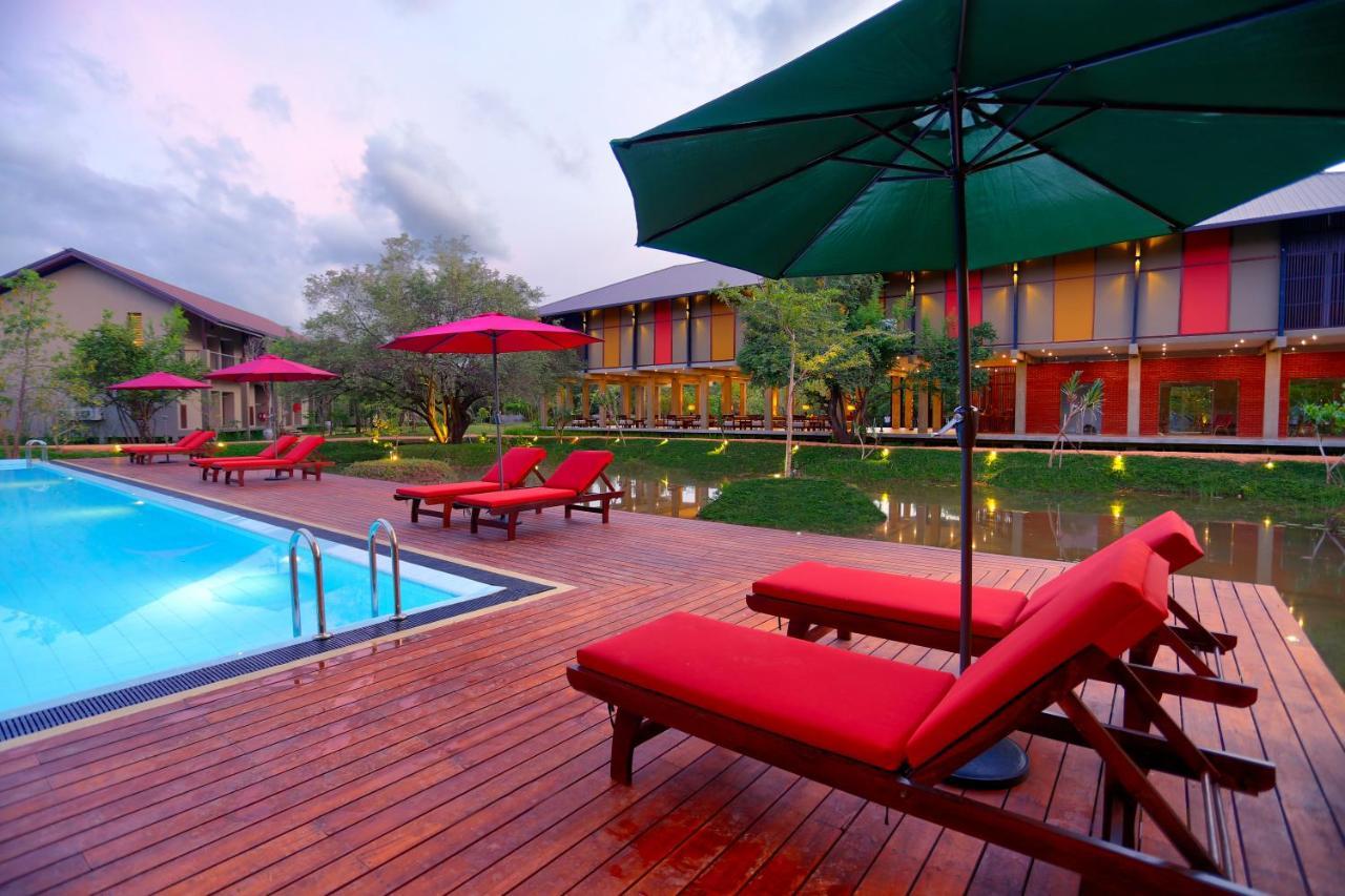 Tropical Life Resort And Spa 담불라 외부 사진